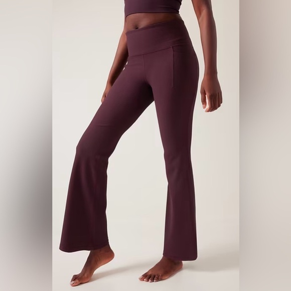 Athleta Pants - NWOT Athleta Solution Stash Ribbed Flare Pant - Size XS